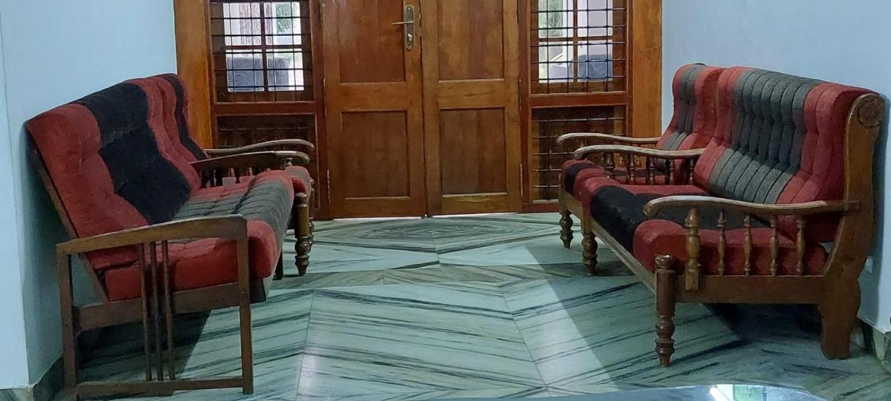 Jinan Palace Guest House Jinan Palace Guest House Nedumbassery Εξωτερικό φωτογραφία