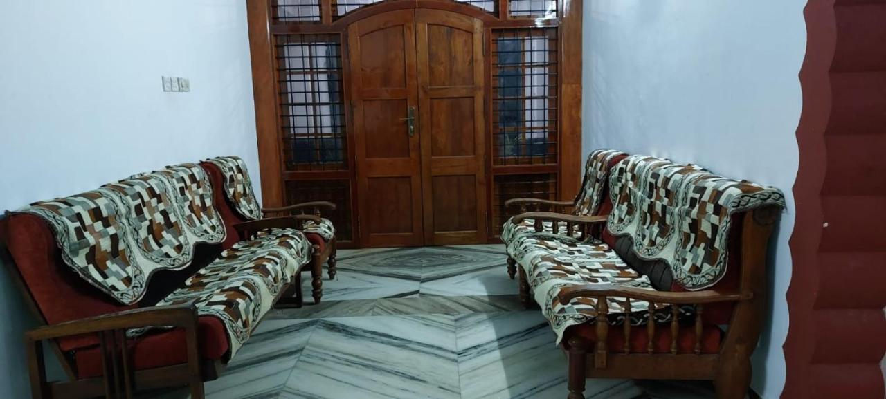 Jinan Palace Guest House Jinan Palace Guest House Nedumbassery Εξωτερικό φωτογραφία